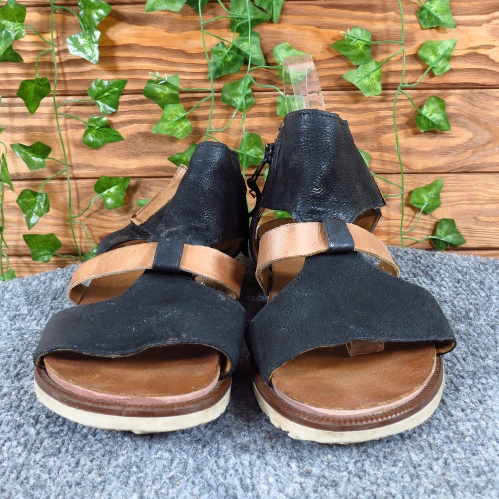 Miz Mooz Black and Tan Leather Strappy Sandals. - Picture 2 of 9